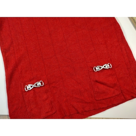 that's me! red lightweight short sleeve sweater - Picture 7 of 10